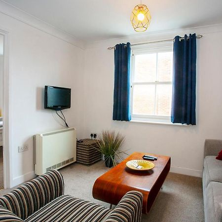 The Spires - Cosy Apartment Just Outside Of City Centre Canterbury Buitenkant foto